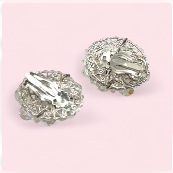 Sparkling Vtg Aurora Borealis Clip-On Cluster Earrings - Picture 2 of 5